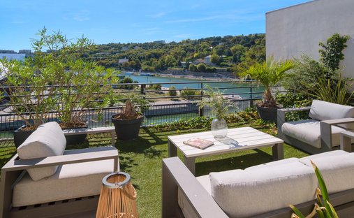 Penthouse in Perralière, Lyon, Auvergne-Rhone-Alpen 1