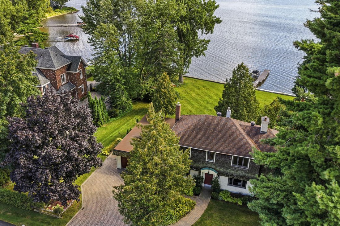 Casa a Beaconsfield, Québec, Canada 1 - 18874877