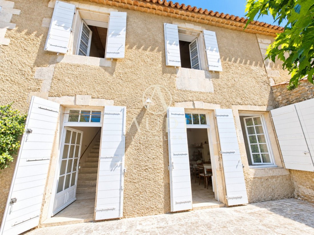 Casa en Saint-Remy-de-Provence, Provenza-Alpes-Costa Azul, Francia 3 - 18874904