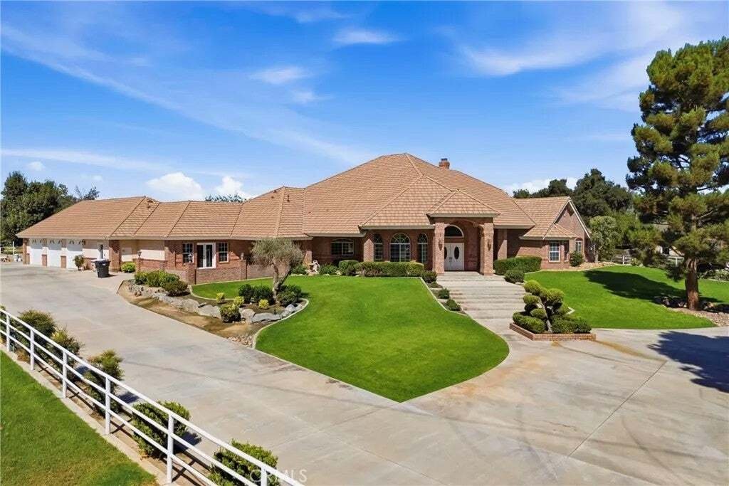 Casa a Bakersfield, California, Stati Uniti 4 - 18873882