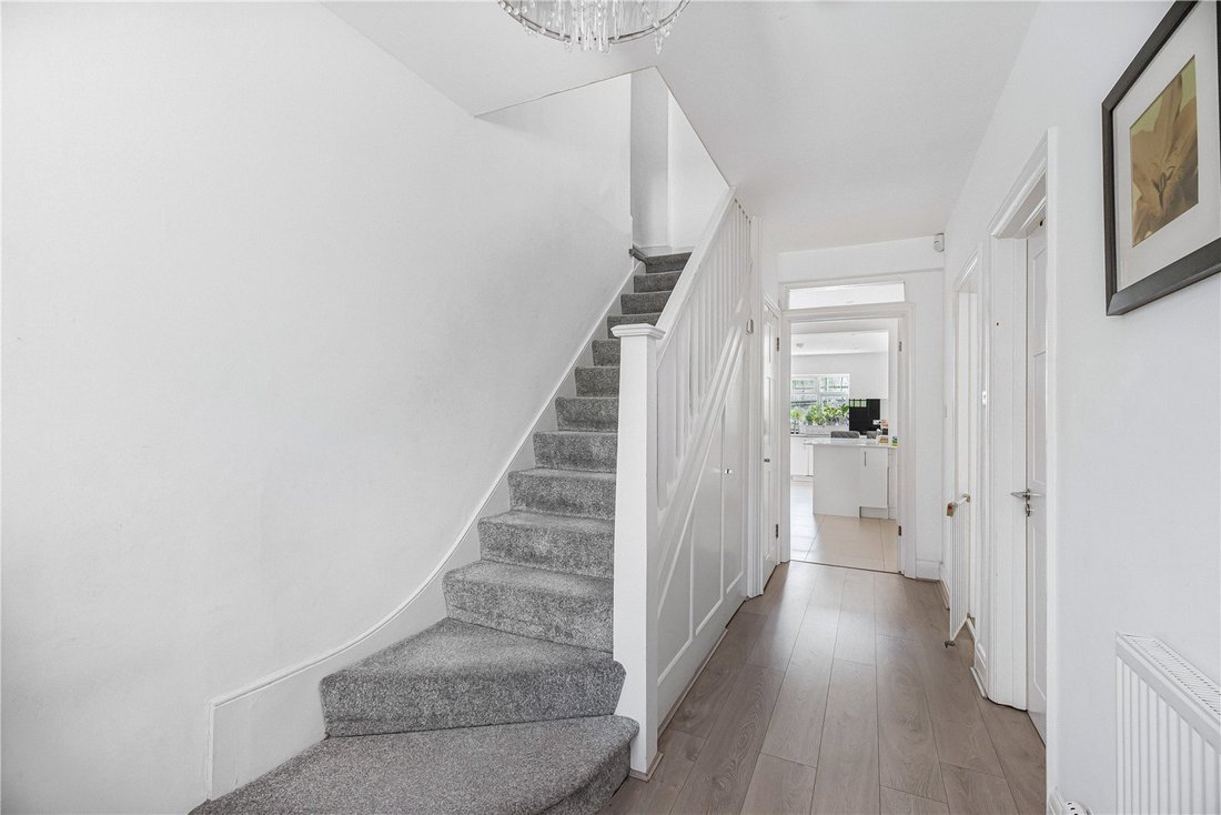 House in Barnet, England 2 - 18870957