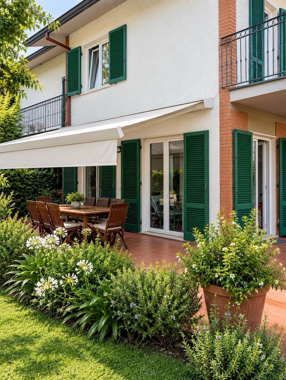 House in Vittoria Apuana, Forte dei Marmi, Tuscany 2 - 18874910