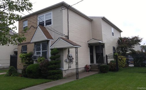 House in New York, New York, United States 1