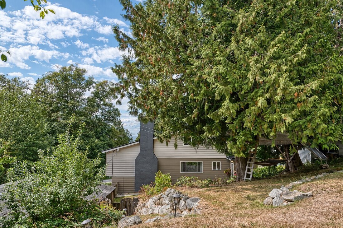 House in Sechelt, British Columbia, Canada 4 - 18874727