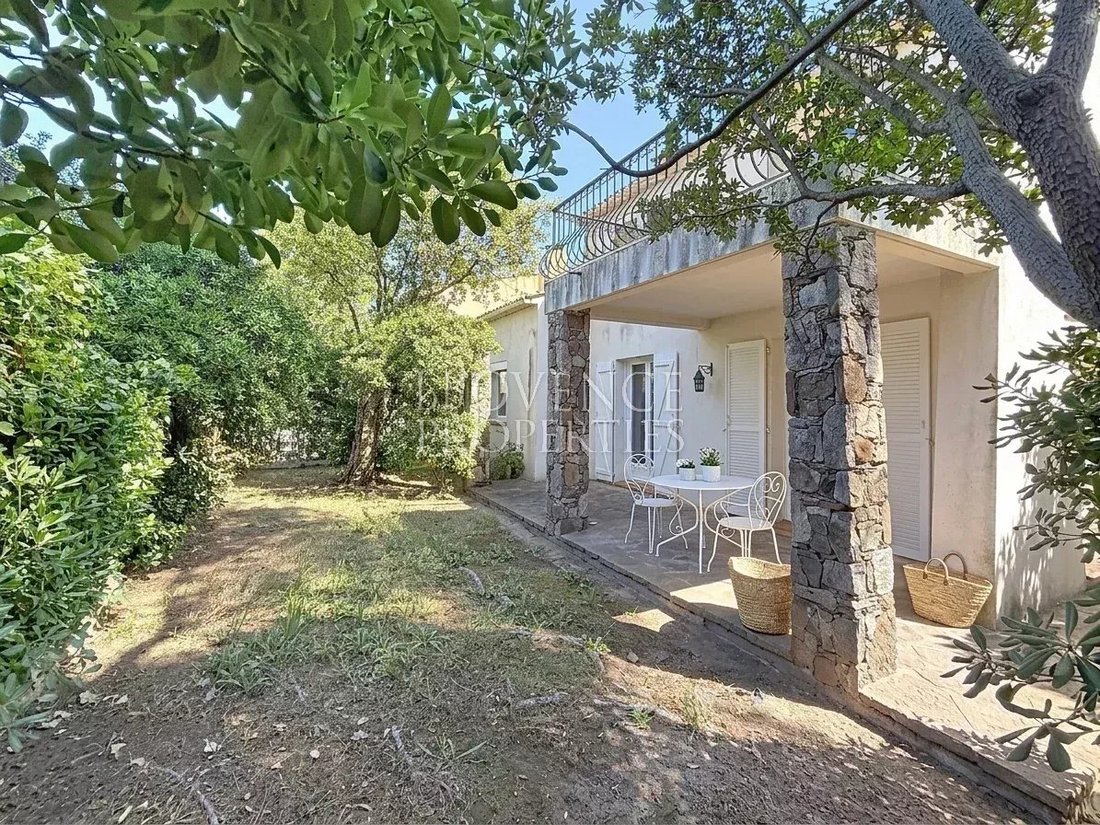Maison à Fréjus, Provence-Alpes-Côte d'Azur, France 4 - 18803707