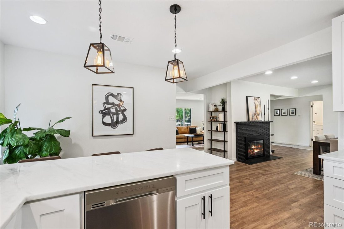 Casa a Lakewood, Colorado, Stati Uniti 4 - 18873448