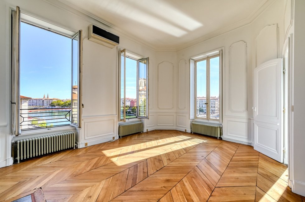 Wohnung in Champvert-Point du Jour-Saint Irénée, Lyon 5e Arrondissement, Lyon 5 - 18875154