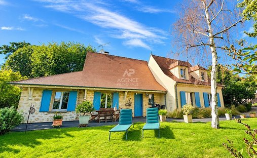 House in Centre, Triel-sur-Seine, France 1