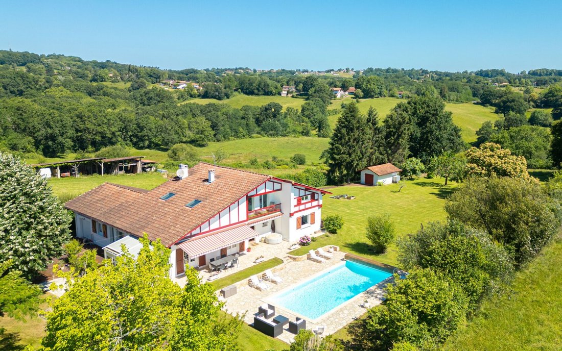 House in Mouguerre, Nouvelle-Aquitaine, France 1 - 18844245
