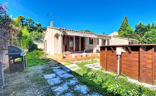 Villa in La Barasse, Marseille, Provence-Alpes-Côte d'Azur 1