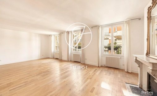 Apartment in Clichy-Trinité, Paris 9e Arrondissement, Paris 1