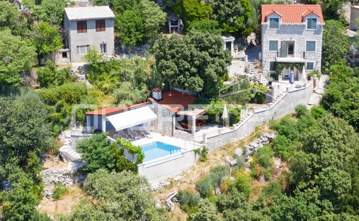 House in Baska Voda, Split-Dalmatia County, Croatia 1