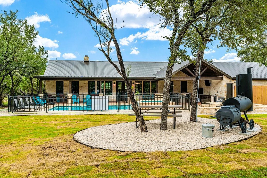 Casa a Concan, Texas, Stati Uniti 1 - 18873716