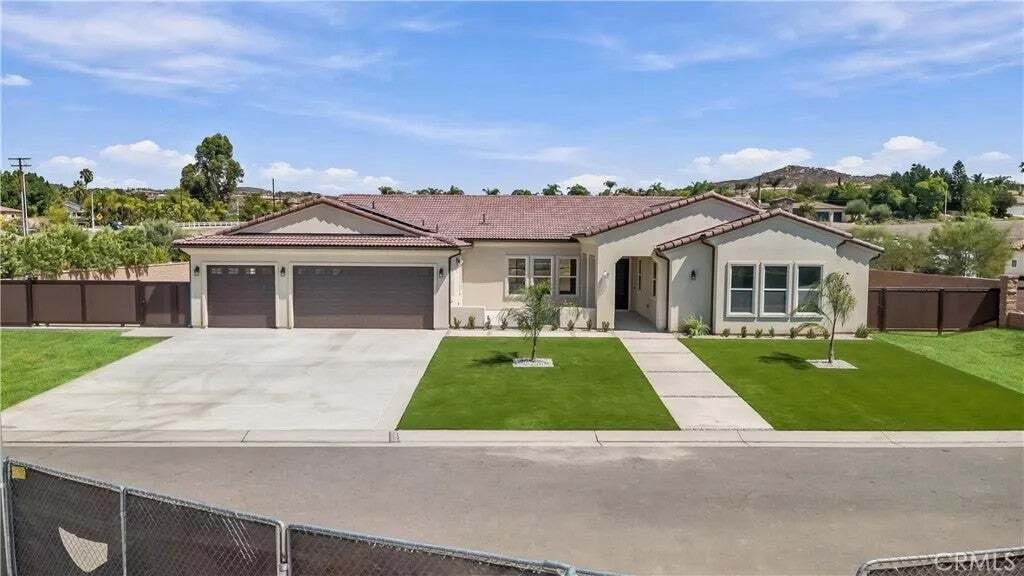Condo in Riverside, California, United States 1 - 18651036