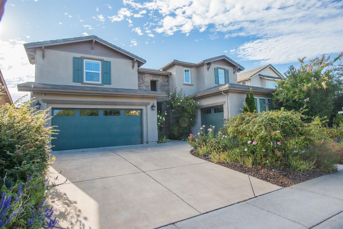 House in Elk Grove, California, United States 1 - 18874292