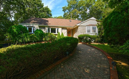 Haus in Huntington Station, New York, Vereinigte Staaten 1