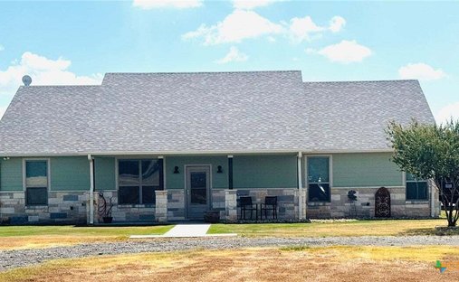 House in The Grove, Texas, United States 1