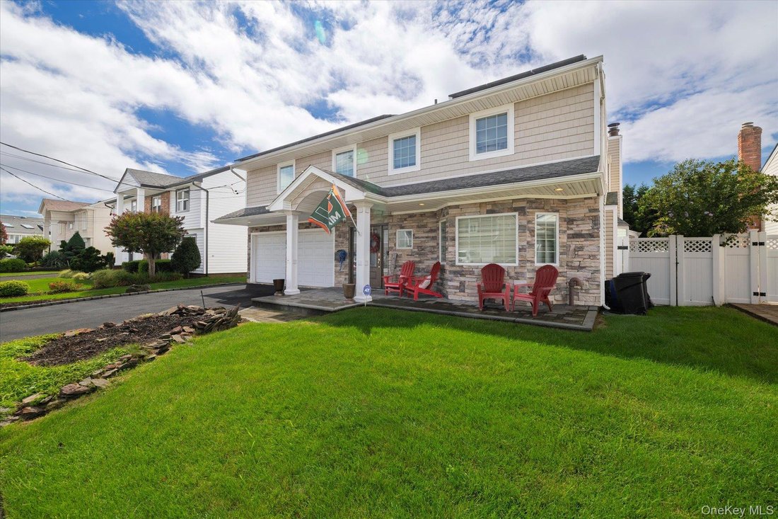 House in Oceanside, New York, United States 3 - 18870599