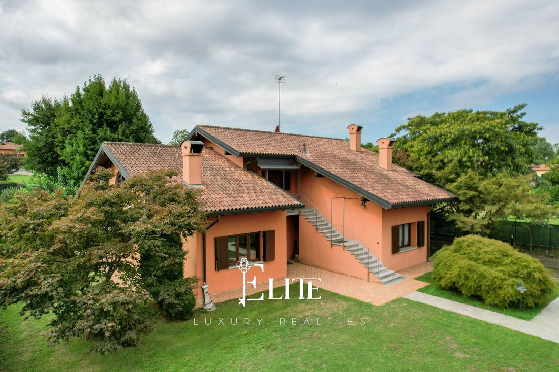 Villa a Castelletto sopra Ticino, Piemonte, Italia 1 - 18872783