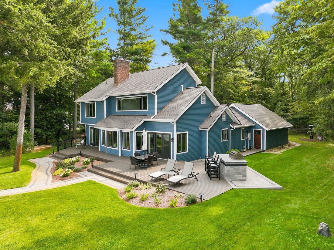 Maison à Traverse City, Michigan, États-Unis 2 - 18871476