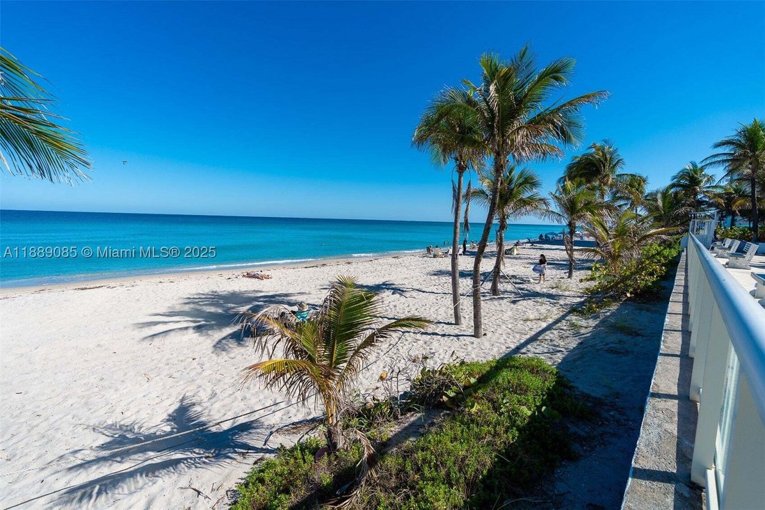 Condo in Hallandale Beach, Florida, United States 3 - 17203176