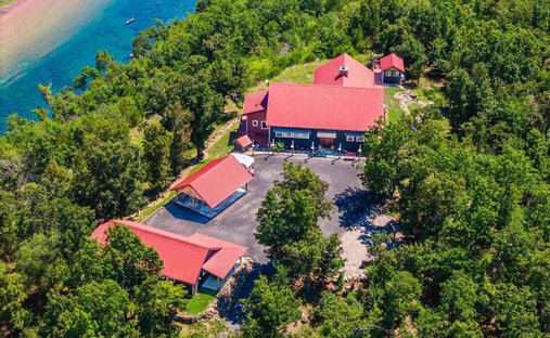 House in Flippin, Arkansas, United States 1