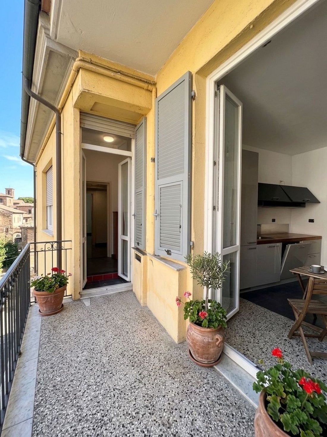 Apartment in Medio Levante, Genoa, Liguria 1 - 18874780