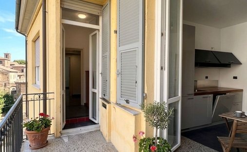 Apartment in Medio Levante, Genoa, Liguria 1