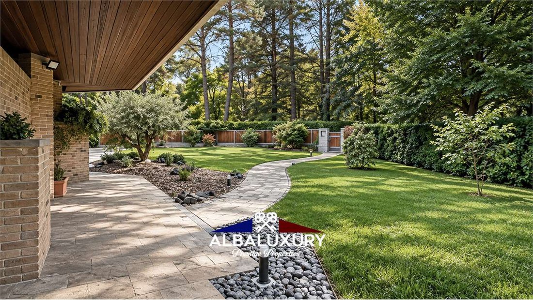 Villa in Appiano Gentile, Lombardy, Italy 5 - 17968553
