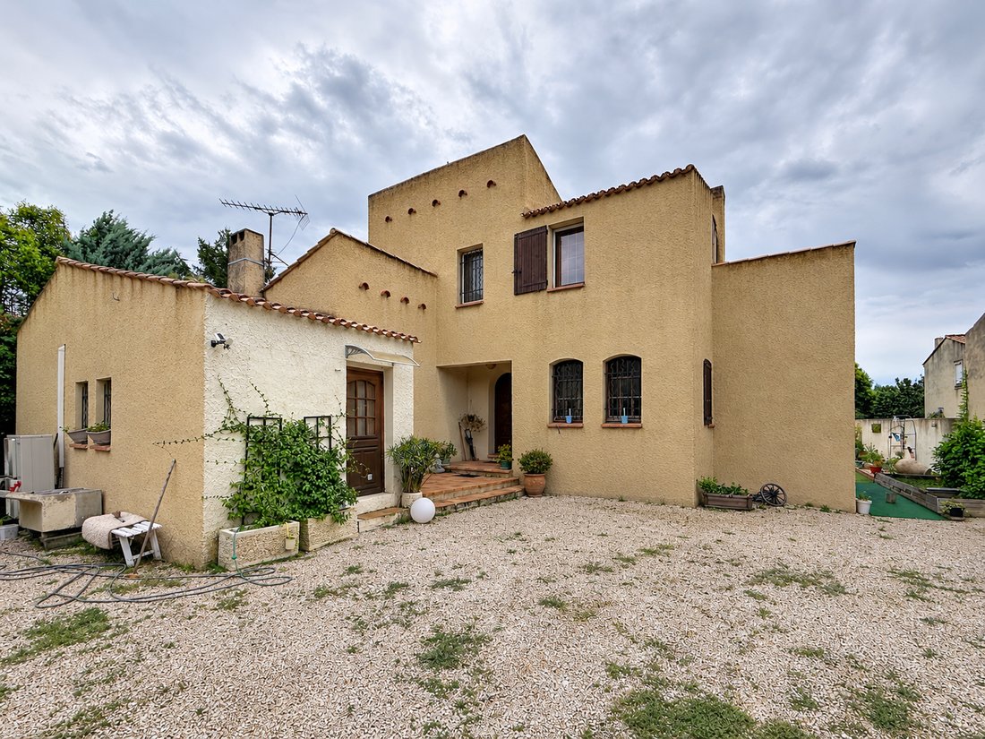Finca en Graveson, Provenza-Alpes-Costa Azul, Francia 3 - 18872436