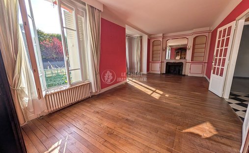 House in Le Chesnay, Le Chesnay-Rocquencourt, France 1