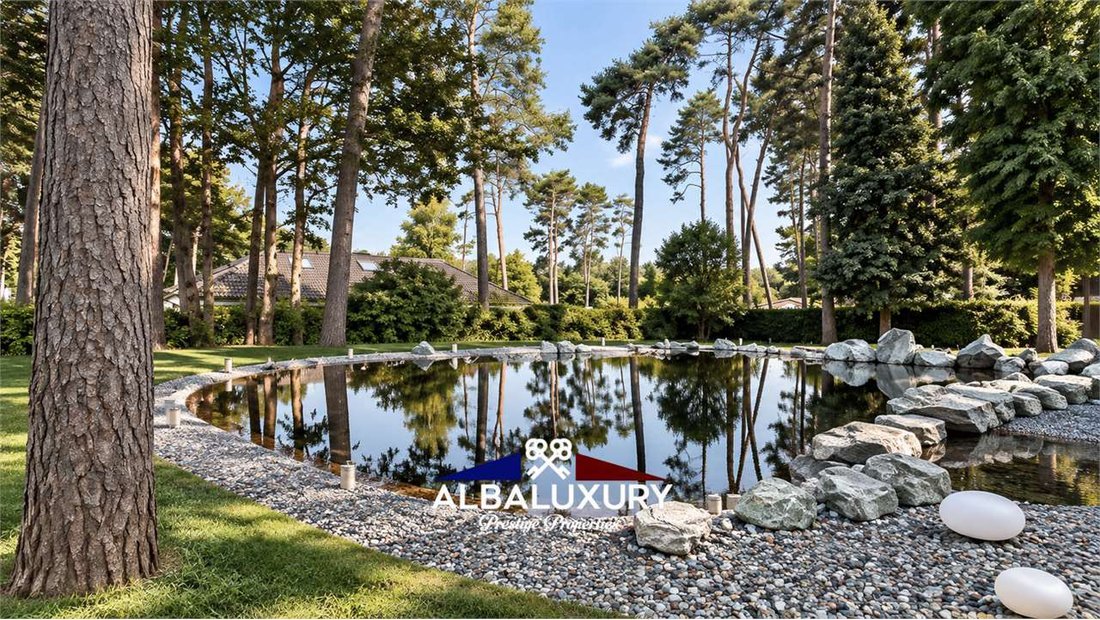 Villa in Appiano Gentile, Lombardy, Italy 3 - 17968553