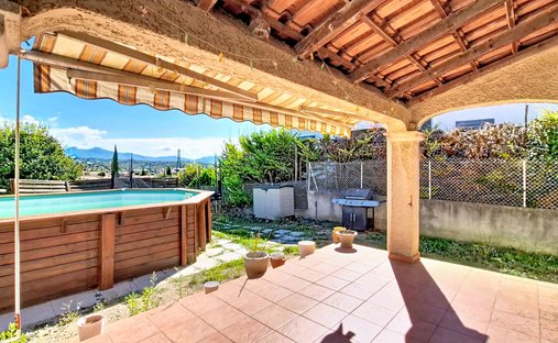 Villa in La Barasse, Marseille, Provence-Alpes-Côte d'Azur 1