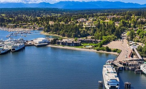 Condo in Bainbridge Island, Washington, United States 1