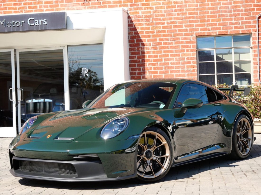 Coupe in Beverly Hills, CA, United States 4 - 18876383