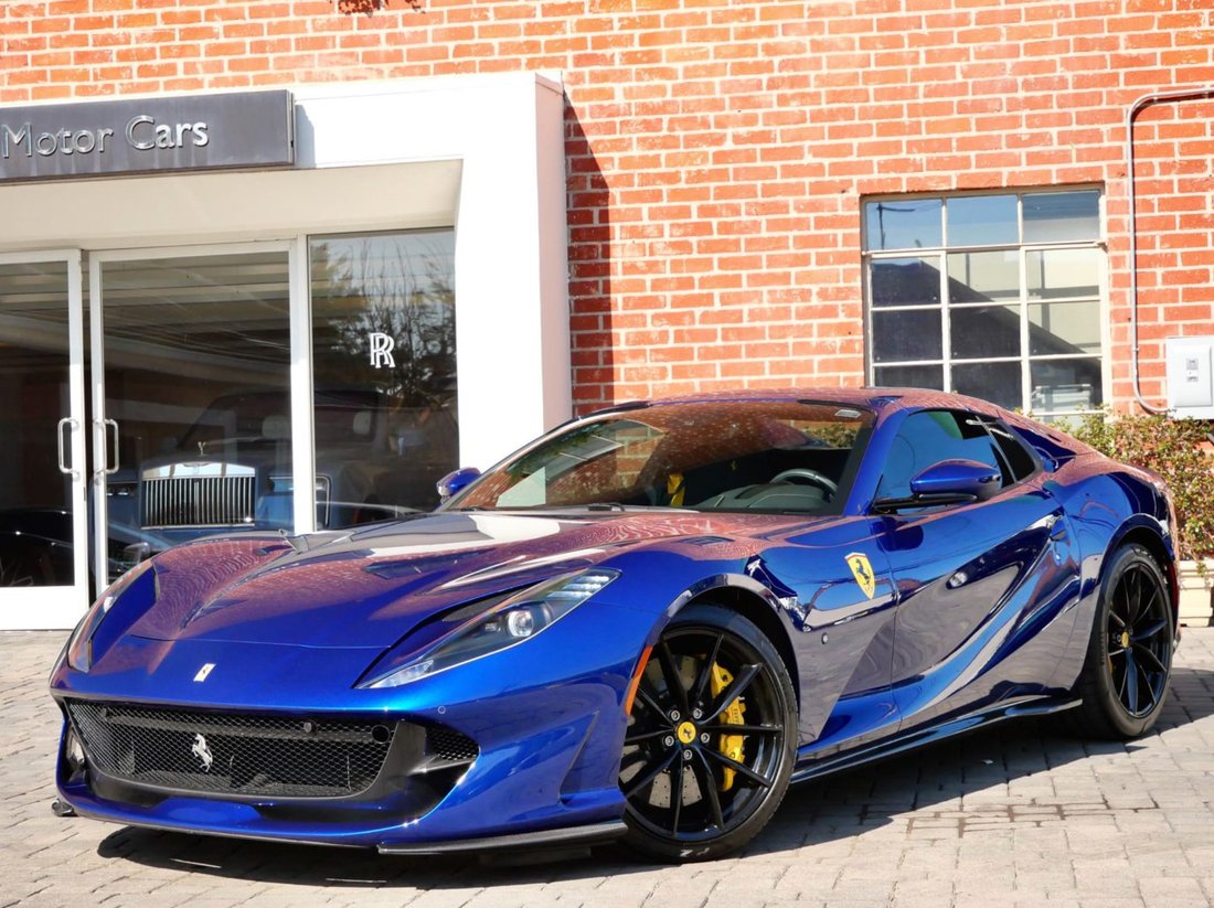 Cabriolet in Beverly Hills, CA, United States 4 - 18876330