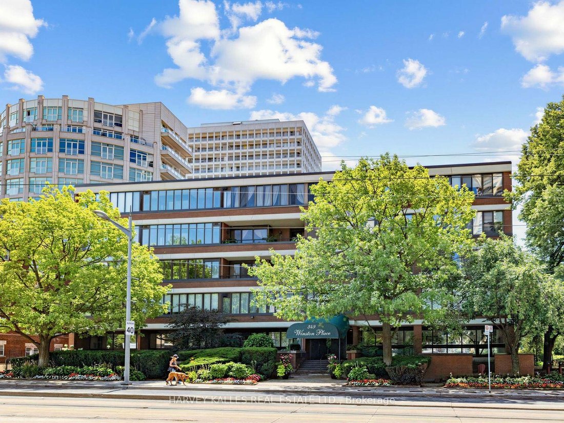 Condo in Toronto, Ontario, Canada 1 - 18875933
