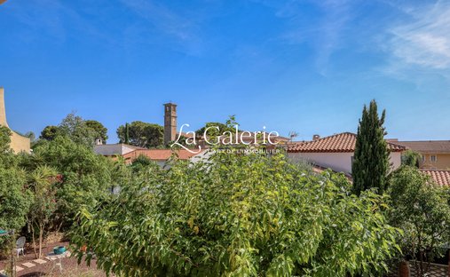 Villa in Centre Ville, Carqueiranne, France 1