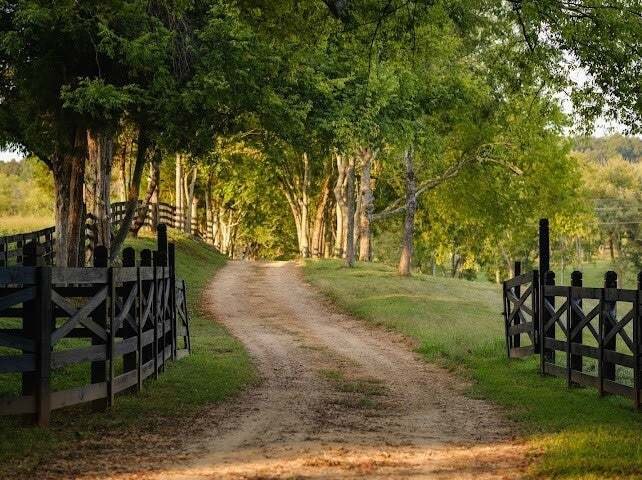 House in Williamsport, Tennessee, United States 5 - 18876621
