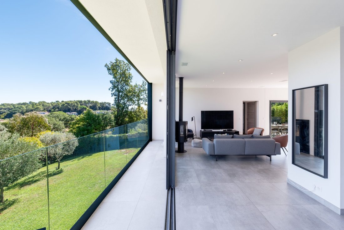 Villa en Valbonne, Provenza-Alpes-Costa Azul, Francia 2 - 18876121
