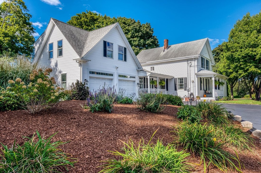 House in Attleboro, Massachusetts, United States 1 - 18875799