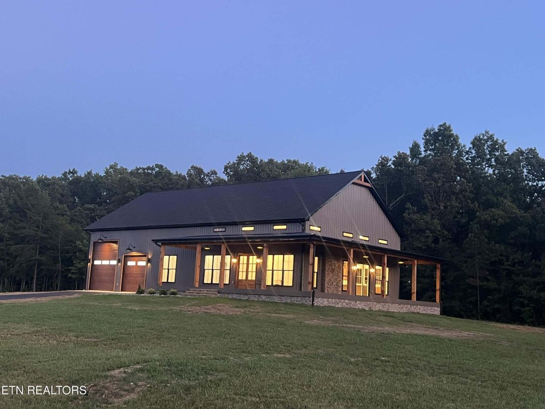 House in Jamestown, Tennessee, United States 3 - 18873378