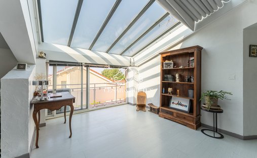 Haus in Genas, Auvergne-Rhone-Alpen, Frankreich 1