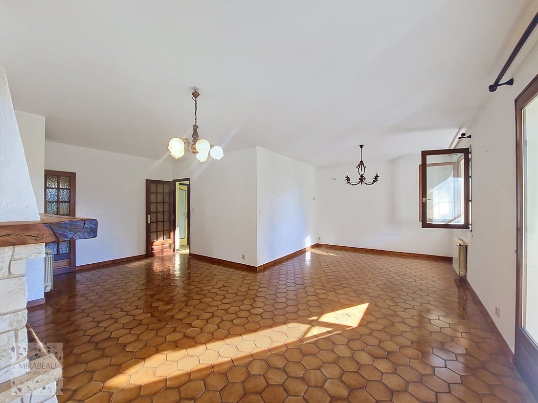 Villa in Centre Ancien, Pertuis, France 3 - 18876051