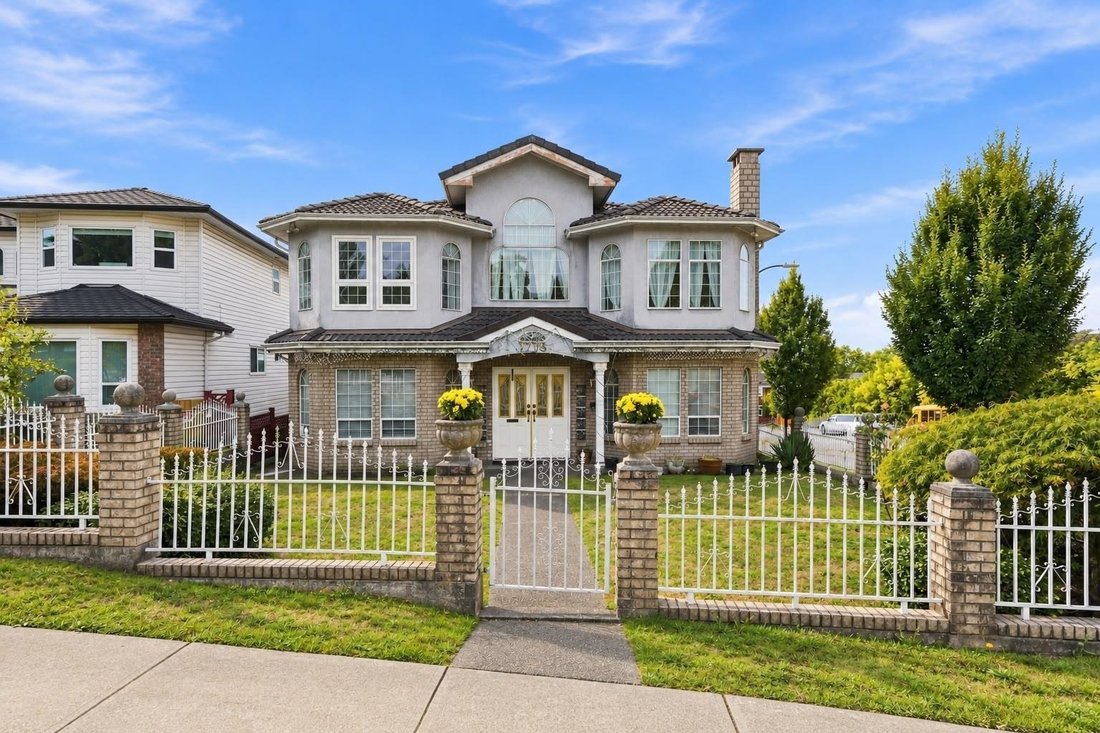 House in Vancouver, British Columbia, Canada 1 - 18876075