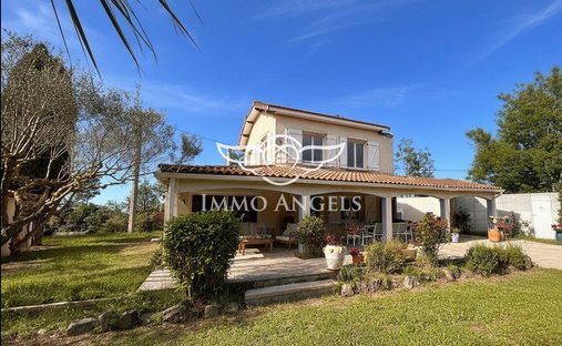 House in Cooperative, Agde, France 1