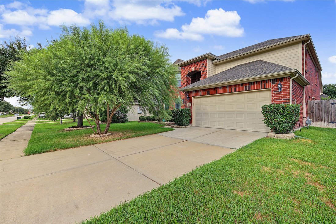 House in Houston, Texas, United States 3 - 18876593