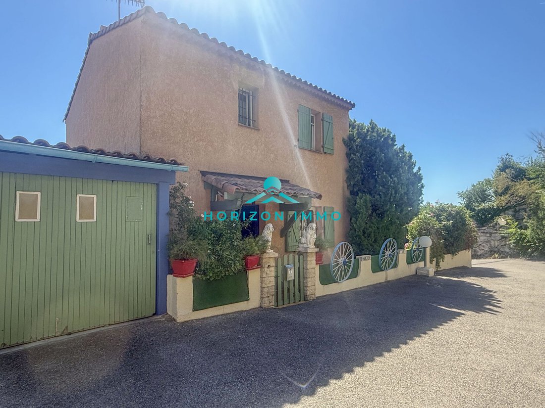 House in Saint-Laurent-du-Var, Provence-Alpes-Côte d'Azur, France 1 - 16737281
