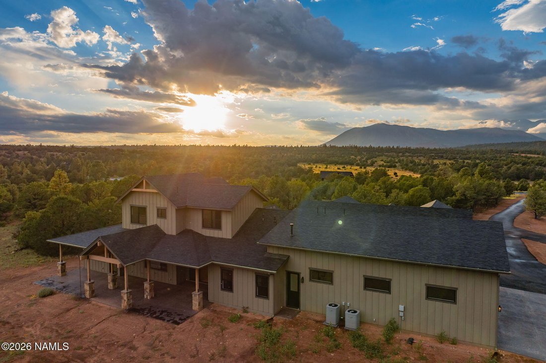 House in Flagstaff, Arizona, United States 3 - 18876440