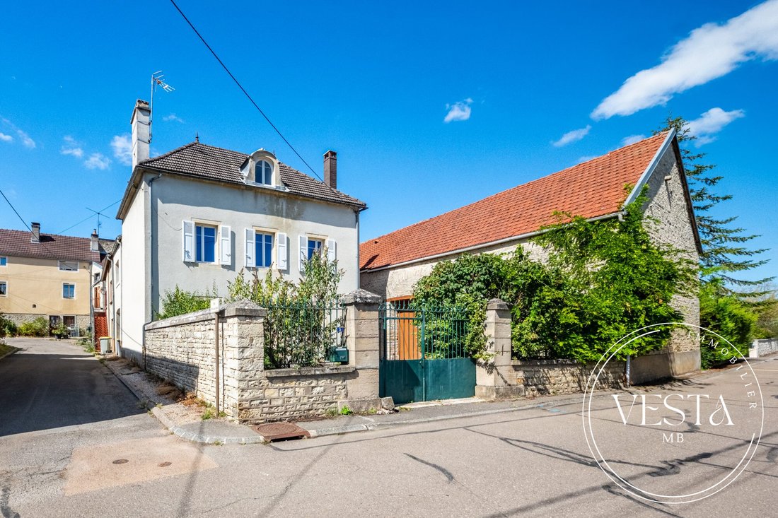 Haus in Corcelles-les-Monts, Bourgogne-Franche-Comté, Frankreich 1 - 18875935